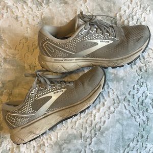Brooks Ghost 14